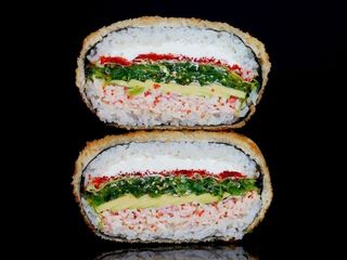 Sushi Burger z tatarem surimi