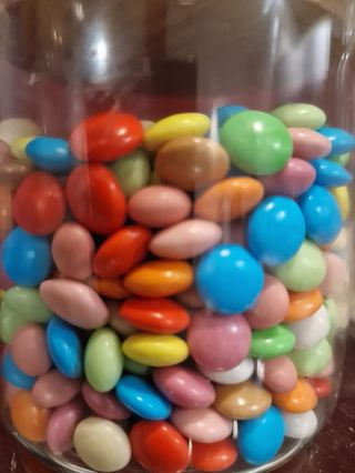 Crêpe con Nutella, cioccolato bianco e smarties