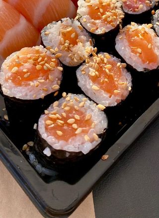 Roll Hossomaki De Salmón Maki (6 Pzs.)