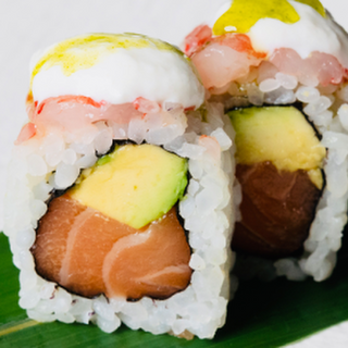 144.Burrata Mazara roll