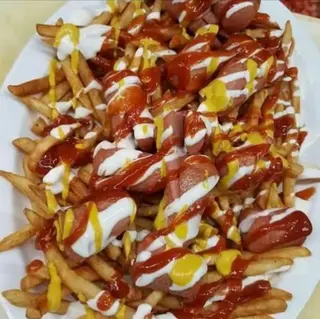 Salchipapa 