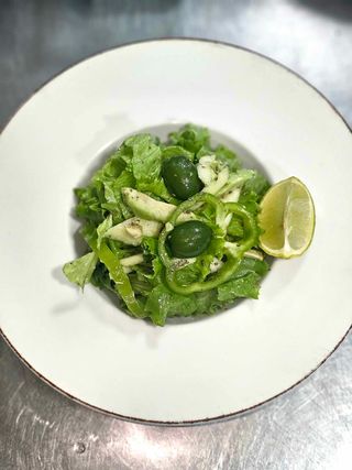 მწვანე სალათი