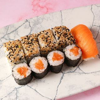 Basic Salmon (9 Piez)