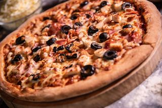 Pizza Capriciosa Ø32cm