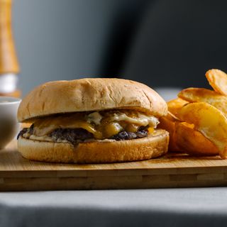 Meniu Burger The Classicone