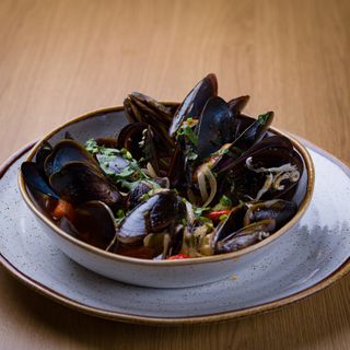 Mexilhões à Espanhola