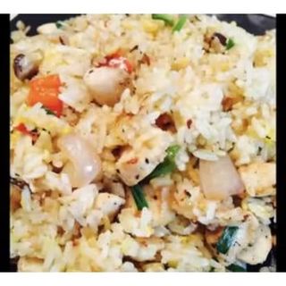 Arroz Frito Con Pollo Y Ternera