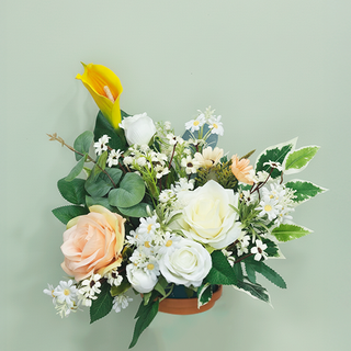 Arreglo floral tamaño S en base de plastico