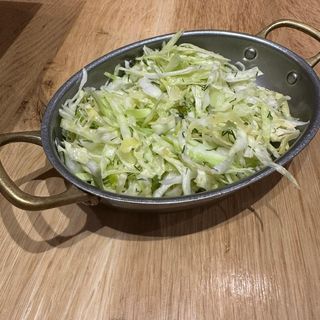 Salată de varză albă 