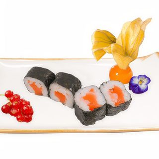 74.Maki Salmón (8 Uds.)