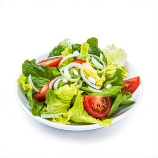 Ensalada De Lechuga, Tomate Y Cebolleta