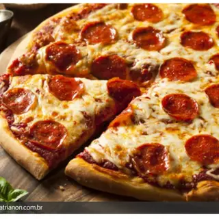 Pizza Calabrese Média