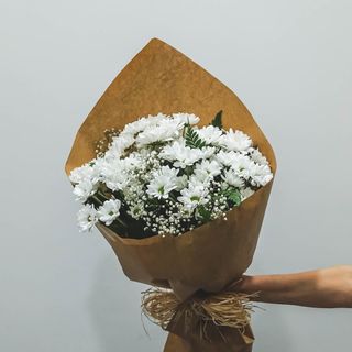 Ramo margaritas blancas (S)
