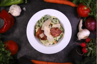 Салата Цезар с калмари (300г)