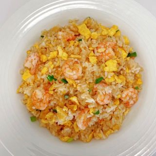 25. Arroz frito con gambas