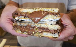 Focaccia De Nutella Y Crema De Pistacho