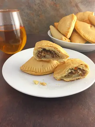 Meatpie + Chicken pie