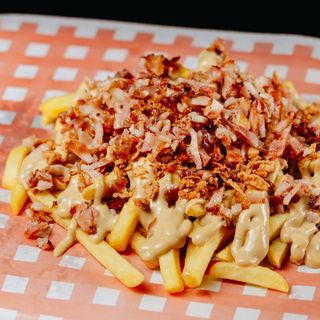 Картопля фрі з беконом