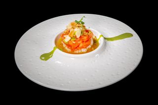 Tartar De Salmón Con Almendras