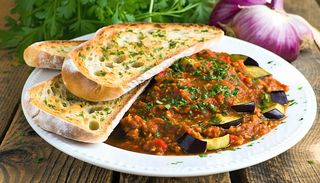 Zacusca de vinete cu focaccia