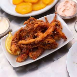 Patas de pulpo salpimentado