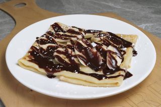 კრეპი ნუტელითა და ბანანით