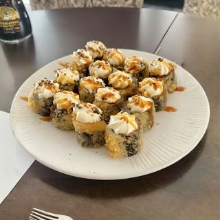 Sushi Hot Combo  16 Unidades