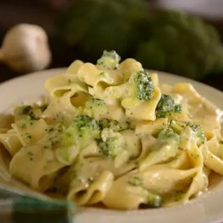 Makaron ze szpinakiem i kurczakiem - ŁAGODNY