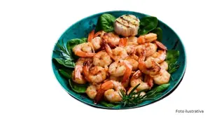 gambas con verduras variadas