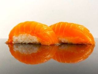 Nigiri z łososiem 2 szt.