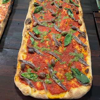 Pizza De Anchoas (80 Cm.)