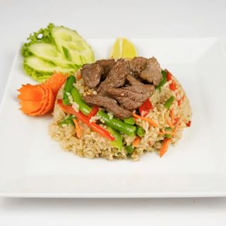 Khao Pad Z Wołowiną