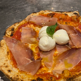 Crudo e bocconcini di bufala