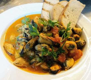 FRUCTE DE MARE   ‘’ALLA MARINARA ‘’        