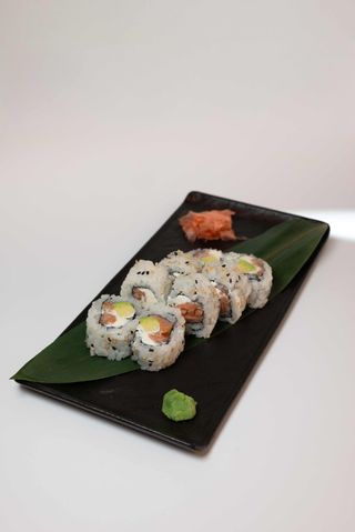 Uramaki Philadelphia dimljeni losos 8 komada