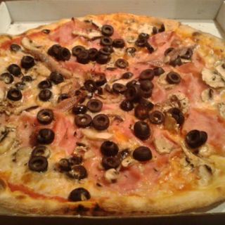 Pizza Clásica 4 Estaciones (33 Cm.)