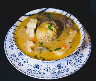 Caldo De Bola