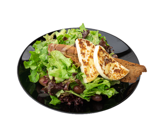 Зелена салата със запечено козе сирене (300г)