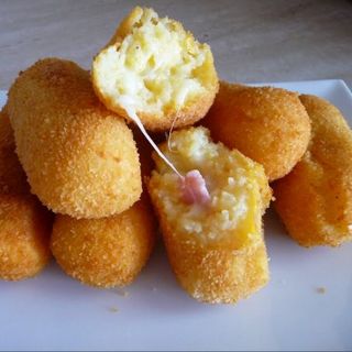 Crocchette di patate ripiene di mozzarella e prosciutto - 10 pezzi