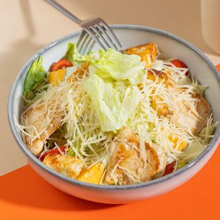 Цезарь с курицей