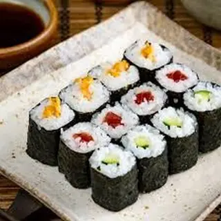 Mixed Fish Hosomaki