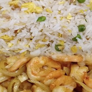 A11 Arroz Chau Chau com Camarão e Cebola