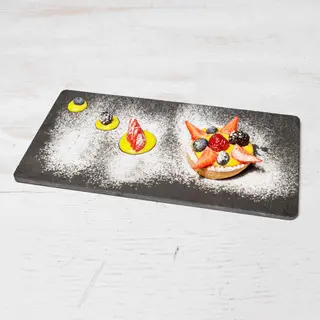 Crostatina con crema pasticciera e frutti di bosco