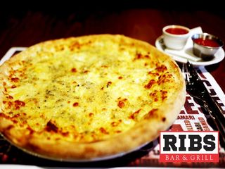 Pizza Quattro Formaggi Ø 32cm