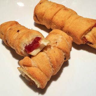 Tequeño de Queso Fresco y Guayaba Dulce