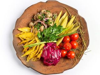 Грузинські різносоли власного виробництва (250g)