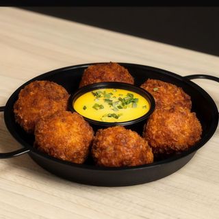 Croquetas de boletus y trufa en panko