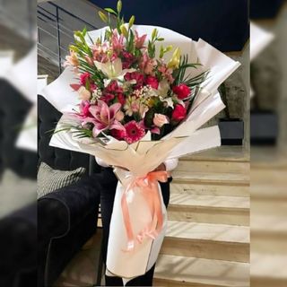 15.Veci buket sa raznim cvijecem