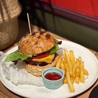 კლასიკური ბურგერი Classic Burger