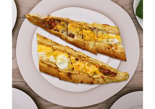 Пиде със ситно нарязано месо и яйце (420г)